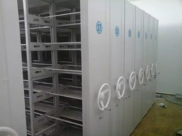 档案蜜桃AV噜噜一区二区三区小说架